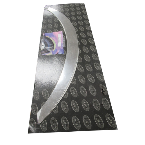 FREIGHTLINER COLUMBIA FRONT SIDE FENDER TRIM