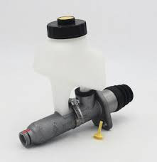 Paccar 579 Master Cylinder
