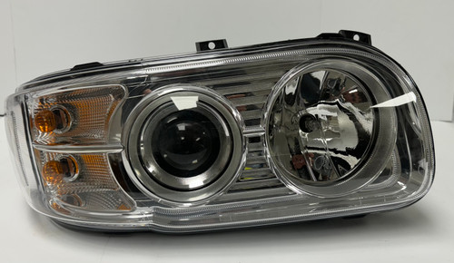 Paccar Peterbilt 389 Headlight (Passenger Side)