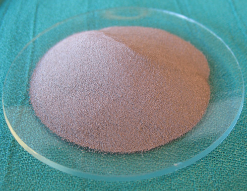 Poudre de fer pure 75 µm (très fine) 98,0 % - N° CAS : 9439-89-6 -  Différentes quantités (1 kg) : : Commerce, Industrie et Science