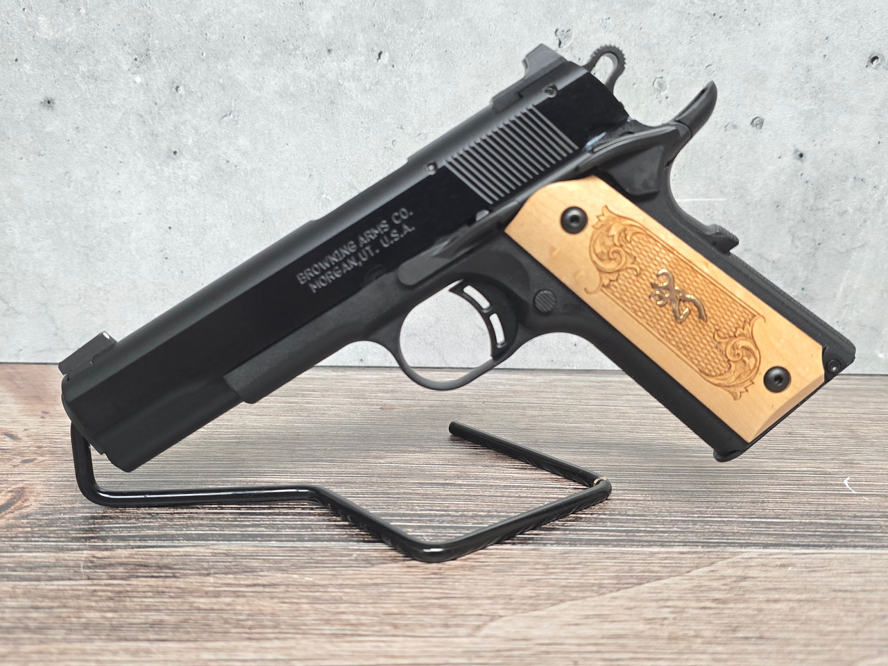 Browning 1911-22 Black Label Medallion Maple FS- Ref# 3773 - Clay