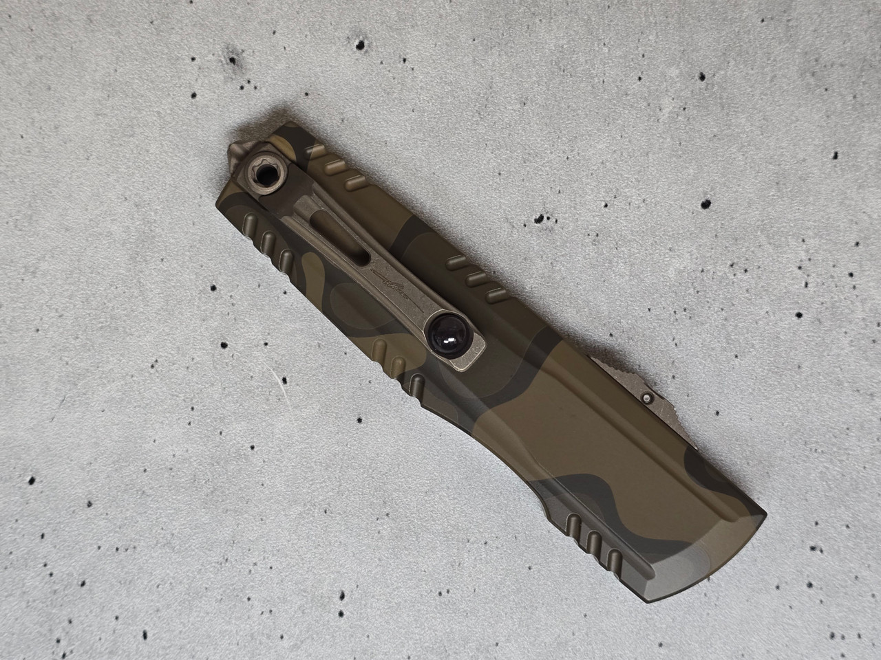 Microtech Luminary D/E ZBP Backwoods Olive Camo - Clay Shooters Supply
