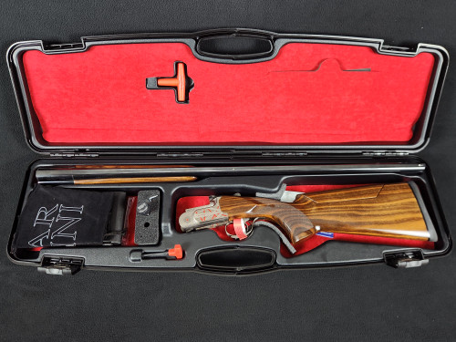 Caesar Guerini Invictus Artco 12ga 32