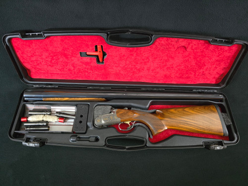 Caesar Guerini Invictus III 12ga 32" USED- Ref# 4485 Caesar Guerini Invictus III 12ga 32" USED- Ref# 4485