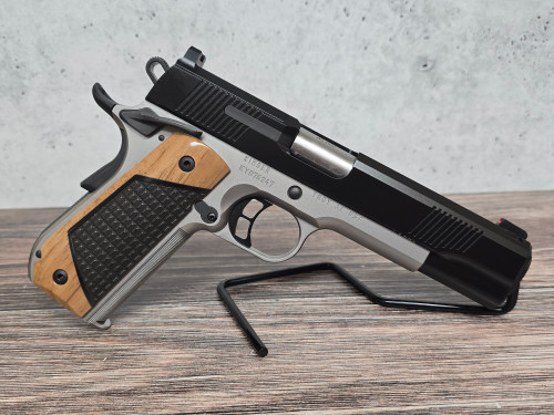 Kimber Custom Two-Tone Next Gen 1911 .45acp OR