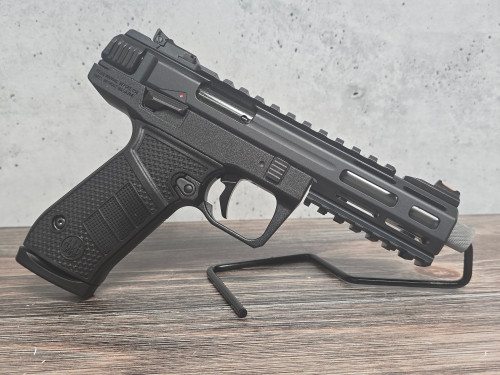 Beretta B22 Jaguar Tac Metal .22lr 15rd