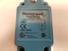 Honeywell Glac01A2W Micro Limit Switch With Roller 600V ac 300V dc