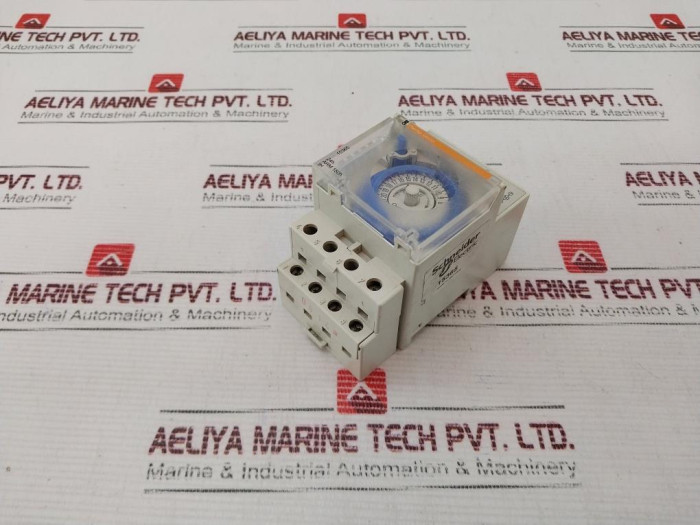 Merlin Plug Timer Switch Merlin Gerin 15365 Time Switch 230V 50-60Hz