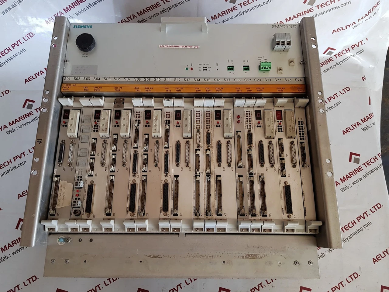 Siemens Simadyn D SR8 PLC Rack 6DD 1682-0BC0