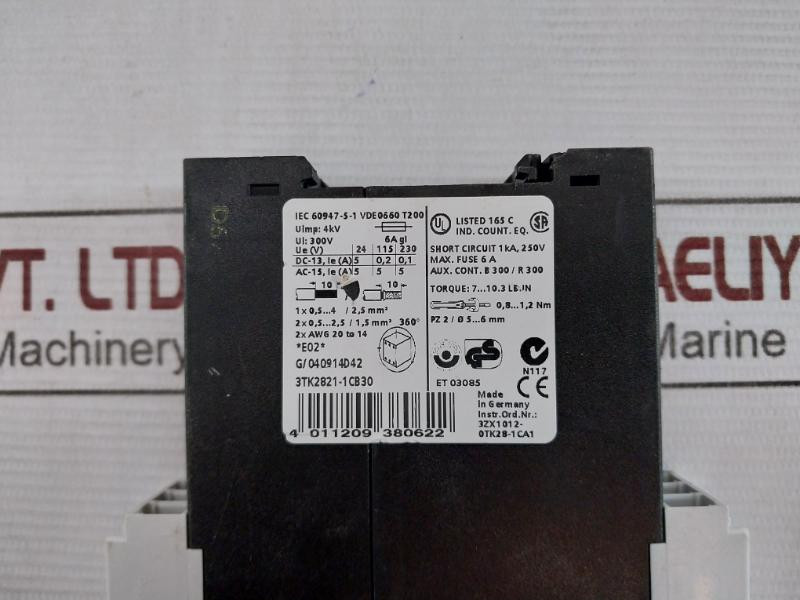Siemens SIRIUS 3TK2810-0BA02 Sicherheitsschaltgerät 3ZX1012-0TK28-7BA1 Siemens SIRIUS 3TK2810-0BA02 Sicherheitsschaltgerät 3ZX1012-0TK28-7BA1