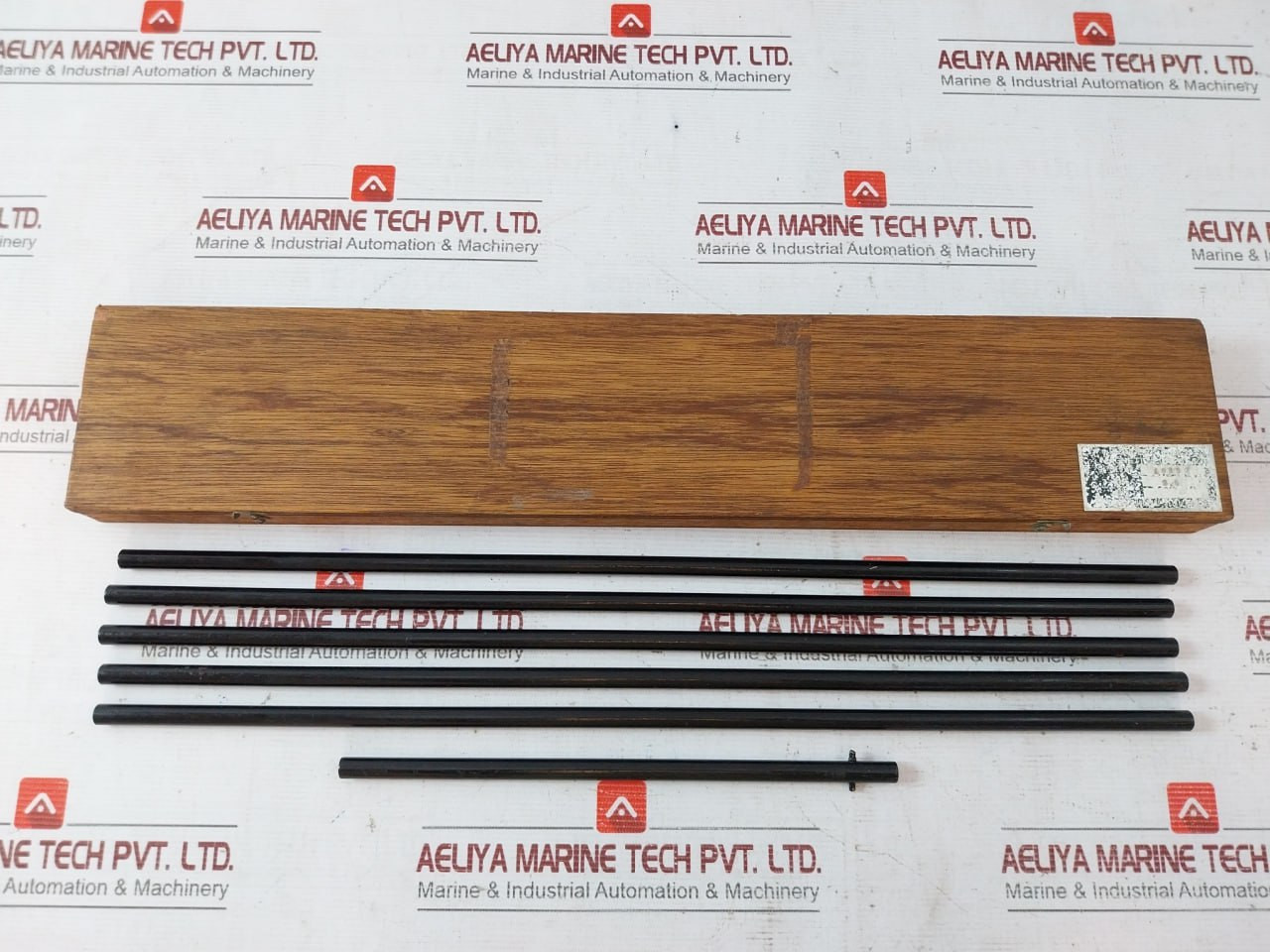 Osaka Nunotani Seiki Magnetic Compass Set