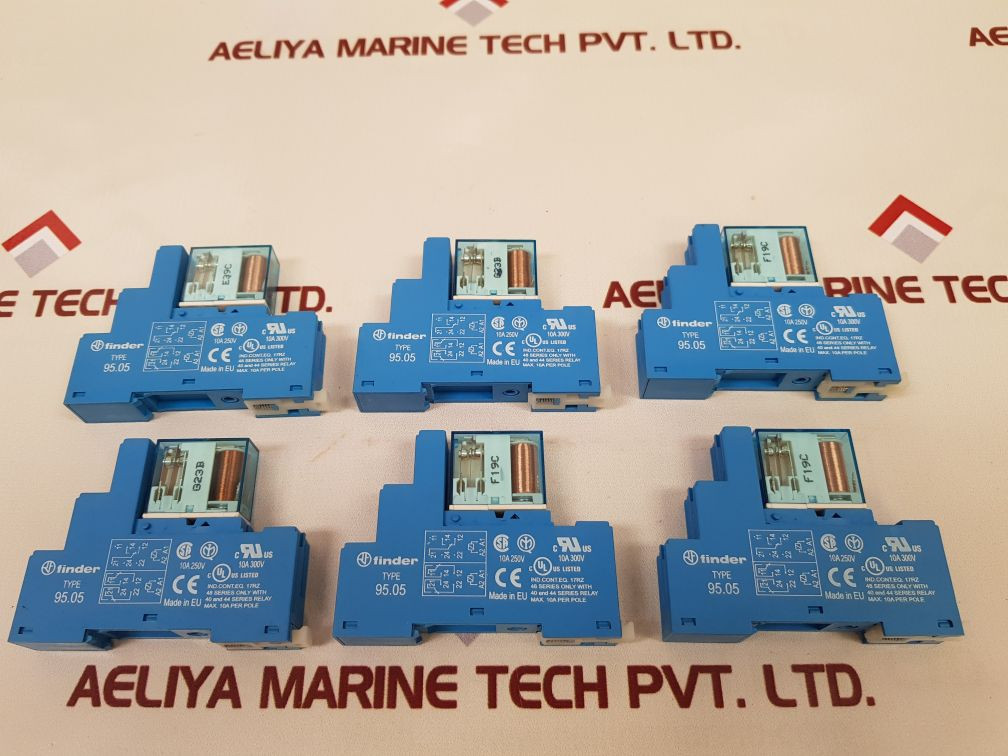 Set of 6x Finder 95.05 relay socket