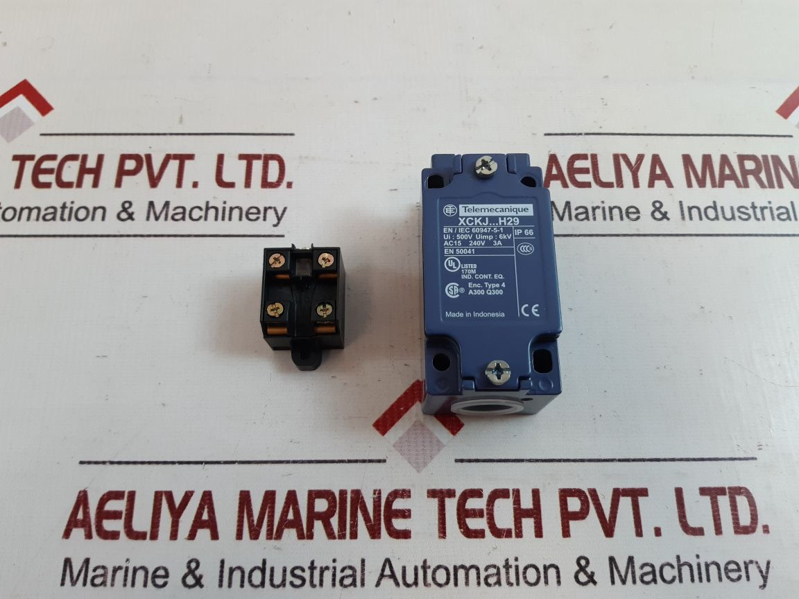 Telemecanique XckjH29 Limit Switch