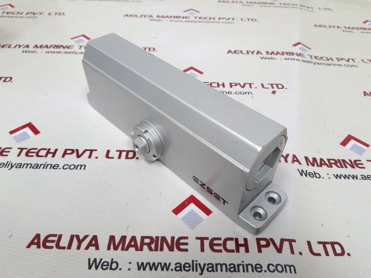 Ezset door closer