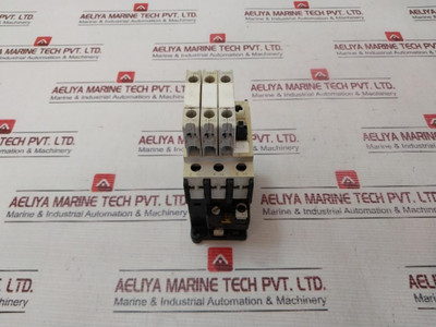 Siemens 3Tf33 00-0A Air Break (Power) Contactor With 3Tx4001-2A Auxiliary Switch Siemens 3Tf33 00-0A Air Break (Power) Contactor With 3Tx4001-2A Auxiliary Switch