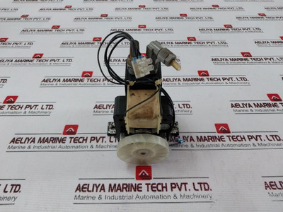 Knf Pm21050-86 Vaccum Pump 9000/3600 Rpm M35