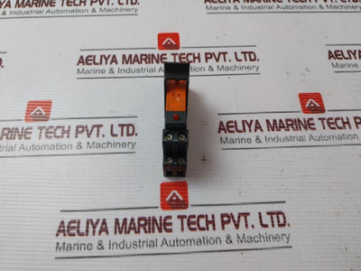 Schrack Rt78625 Control Relay With Socket 250Vac - Used Schrack Rt78625 Control Relay With Socket 250Vac - Used