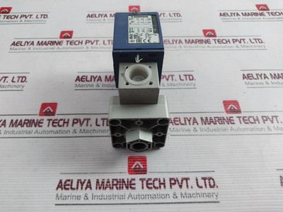 Telemecanique Xmlcm02V2S11 Pressure Switch - Used Telemecanique Xmlcm02V2S11 Pressure Switch - Used