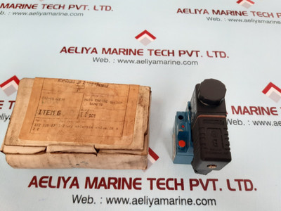Rexroth 3722260220 pneumatic valve - 3/2 way solenoid - Germany Rexroth 3722260220 pneumatic valve - 3/2 way solenoid - Germany