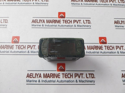 Full Gauge Tc-900E Log/02 Programmable Led Indicator 115 Or 230Vac - Used Full Gauge Tc-900E Log/02 Programmable Led Indicator 115 Or 230Vac - Used
