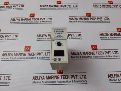 Electromatic S-system S 114166 230 Pulse Continuity Timer With Base 10A 250V - Used