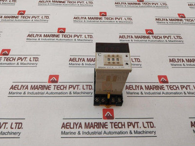 Omron E5C4-r20K Temperature Controller 3A 250Vac Used Omron E5C4-r20K Temperature Controller 3A 250Vac Used
