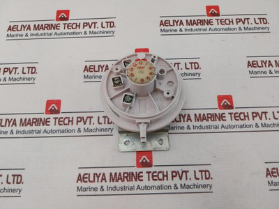 Huba 602.90040 Differential Pressure Transmitter