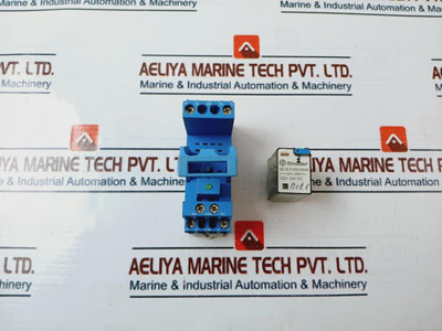 Finder 55.32.9.024.0040 Relay With Socket 94.82.3 Used Finder 55.32.9.024.0040 Relay With Socket 94.82.3 Used