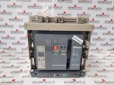 Schneider Electric Nw32 H1 Masterpact Micrologic 5.0A Circuit Breaker 3200A Used Schneider Electric Nw32 H1 Masterpact Micrologic 5.0A Circuit Breaker 3200A Used
