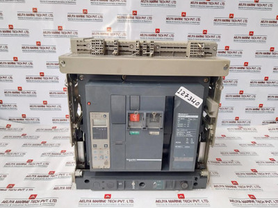 Schneider Electric Nw32 H1 Masterpact Micrologic 5.0A Circuit Breaker 3200A