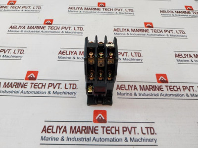 Fuji Electric Src50-2U/X (4A2B) Auxiliary Relay 380-440V 50/60Hz