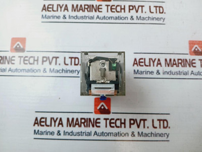 Omron Mk2Pn-s General Purpose Relay 250Vac/28Vdc Used Omron Mk2Pn-s General Purpose Relay 250Vac/28Vdc Used