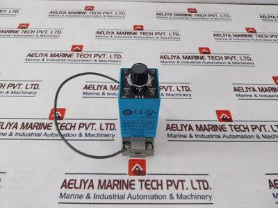 Idec Rte-p1Ad24 Electronic Timer With Socket Sr2P-05 Used Idec Rte-p1Ad24 Electronic Timer With Socket Sr2P-05 Used