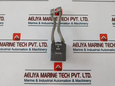 Lot Of 6X Nkf Eg260 Carbon Brush 041031