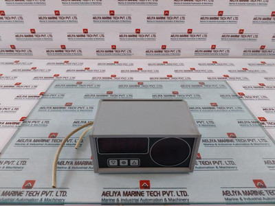 Scandinavian Micro Systems Lr40 Ac Digital Gyro Repeater Used