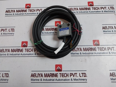 Honeywell 14Cei-3/14Ce1-3 Miniature Limit Switch 3 Meter 5A-250V Used Honeywell 14Cei-3/14Ce1-3 Miniature Limit Switch 3 Meter 5A-250V Used