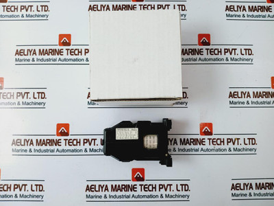 Fuji Electric Src50-2U/X (4A2B)/ Src 50-3Fs/X Auxiliary Relay 380-440V 50/60Hz