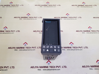 Honeywell Udc6300 Digital Process Controller Pc6301-u-0D0-51-0-0E