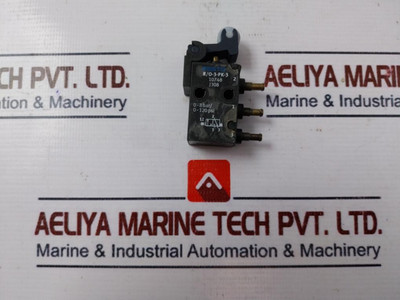 Festo R/O-3-pk-3 Roller Lever Valve 0-8 Bar/ 0-120 Psi Used