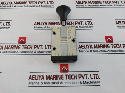 Rexroth S63 446 010 0 Directional Control Valve Used