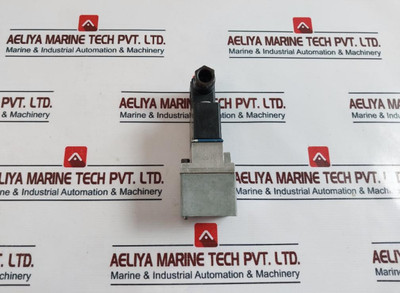 Wabco 372 225 022 0 Pneumatic Valve 24V Used