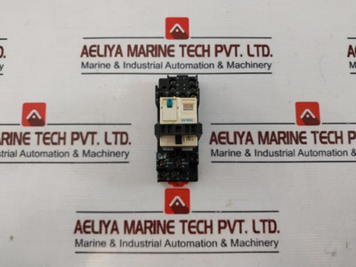 Schneider Electric Rxze2M114 Relay Socket With Base 300V Used Schneider Electric Rxze2M114 Relay Socket With Base 300V Used