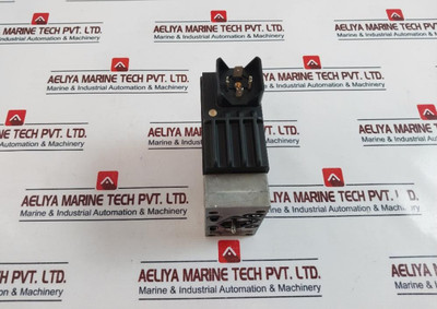 Danfoss 157B4033 Electronic Actuator 11-32 Vdc Used Danfoss 157B4033 Electronic Actuator 11-32 Vdc Used