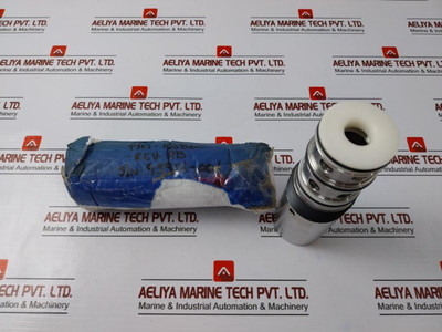 Oceaneering 100865 Directional Valve Revision Ab - New Oceaneering 100865 Directional Valve Revision Ab - New