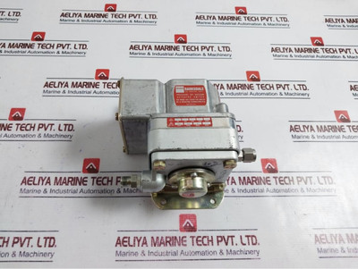 Barksdale Dpd1T-h18 Diaphragm Differential Switch 60 Psi 4.14 Bar - New