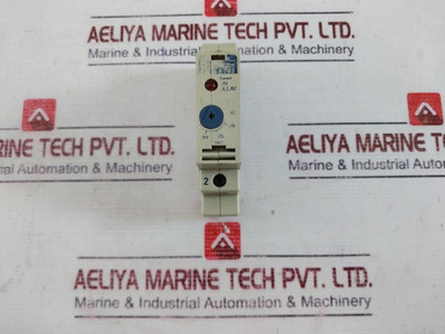Telemecanique Re1-la002 Time Delay Relay 24-240V 0,7A 0-30 Sec - Used Telemecanique Re1-la002 Time Delay Relay 24-240V 0,7A 0-30 Sec - Used