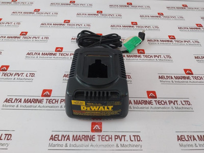 Dewalt Dw9116 7.2V-18V 1 Hour Battery Charger Plus Battery - Scrap Dewalt Dw9116 7.2V-18V 1 Hour Battery Charger Plus Battery - Scrap