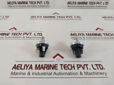 Honeywell 76584-10 Pressure Switch  - New