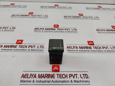 Fuji Electric Pxr-4 Temperature Controller 100-240Vac 50/60 Hz 12Va Fuji Electric Pxr-4 Temperature Controller 100-240Vac 50/60 Hz 12Va