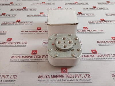 Eaton 170M7059 Bussmann Series High Speed Square Body Fuse 1250A 700V Eaton 170M7059 Bussmann Series High Speed Square Body Fuse 1250A 700V